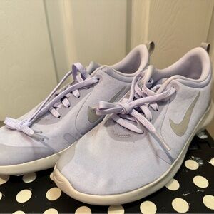 Nike Women's Light Purple Sneakers